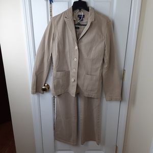 Ann Taylor Suit Size 10 GC